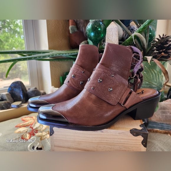 NWOT Free People Brown Lace-Up Boots with Silver Accents - Picture 8 of 11